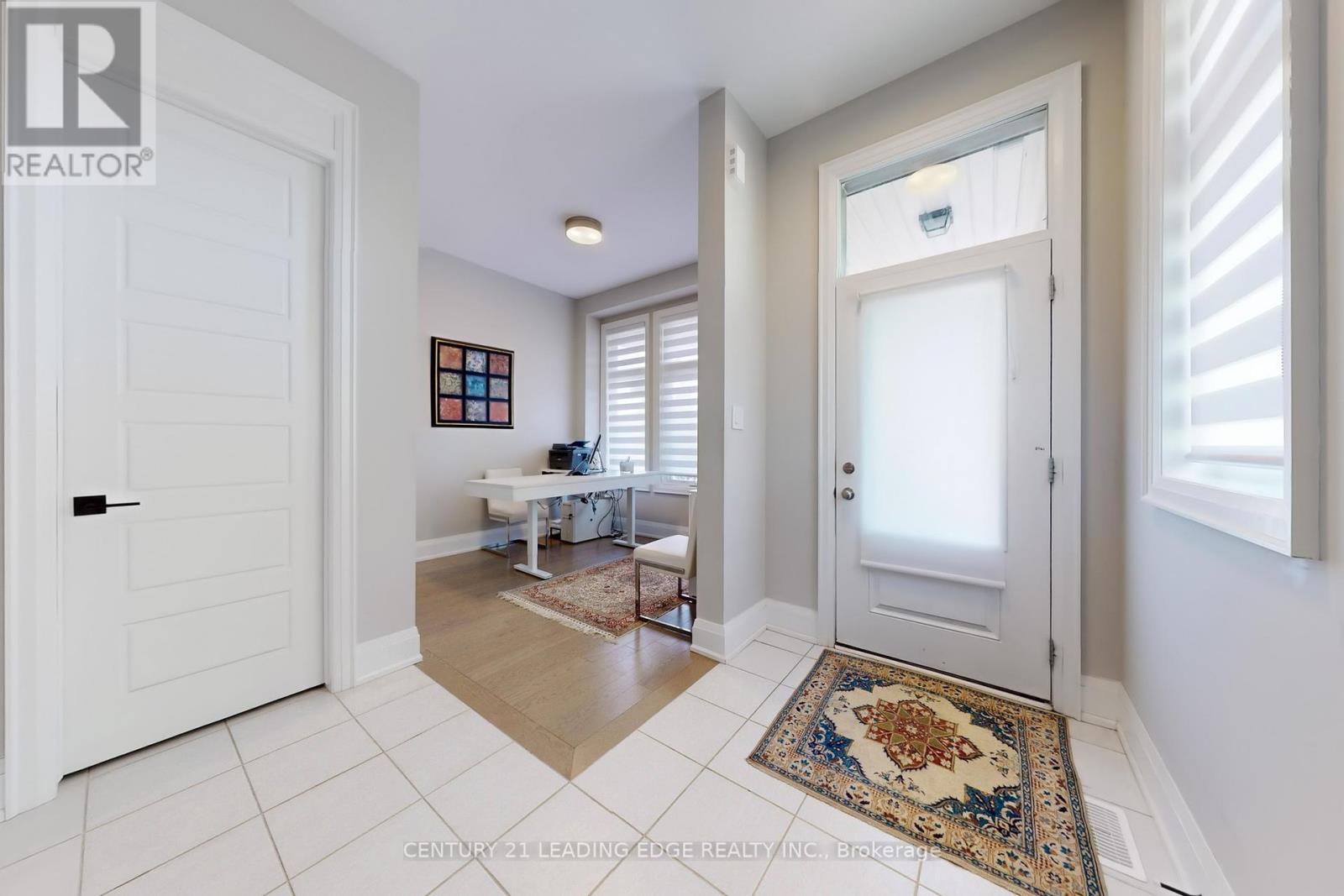 3016 William Cutmore Boulevard W, Oakville, Ontario  L6H 7W8 - Photo 4 - W12215572