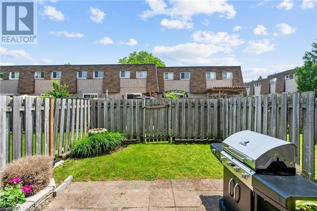 299 Limeridge Road W Unit# 20, Hamilton, Ontario  L9C 2V4 - Photo 24 - 40740629