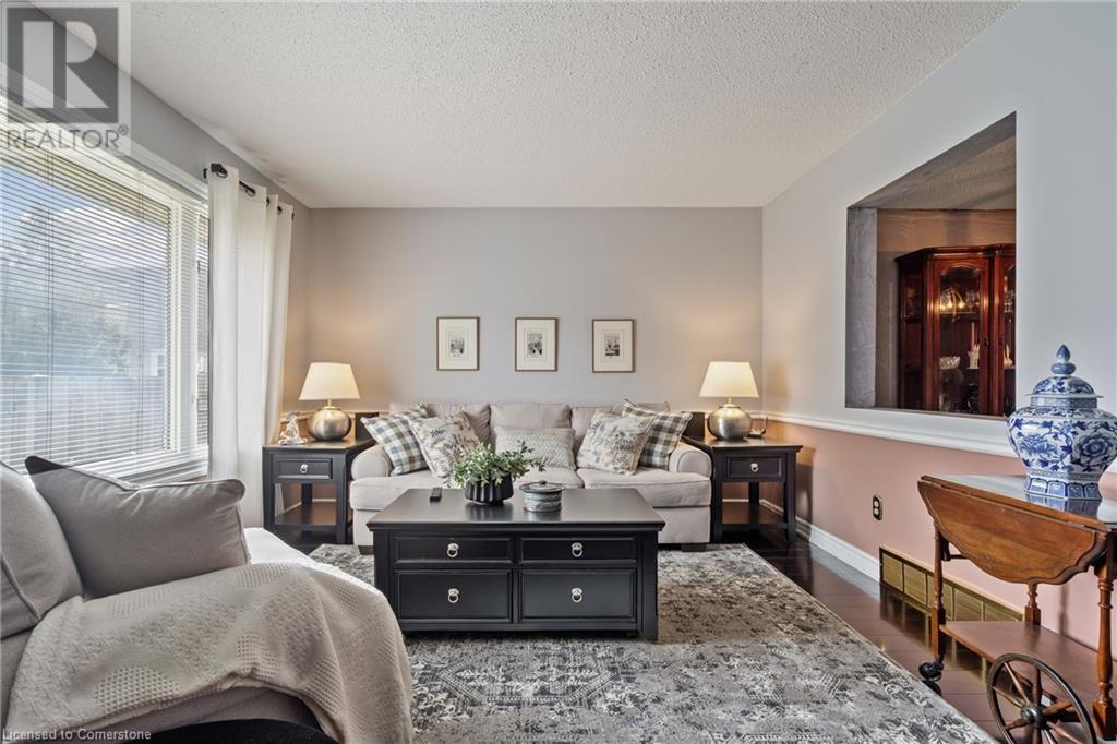 299 Limeridge Road W Unit# 20, Hamilton, Ontario  L9C 2V4 - Photo 3 - 40740629