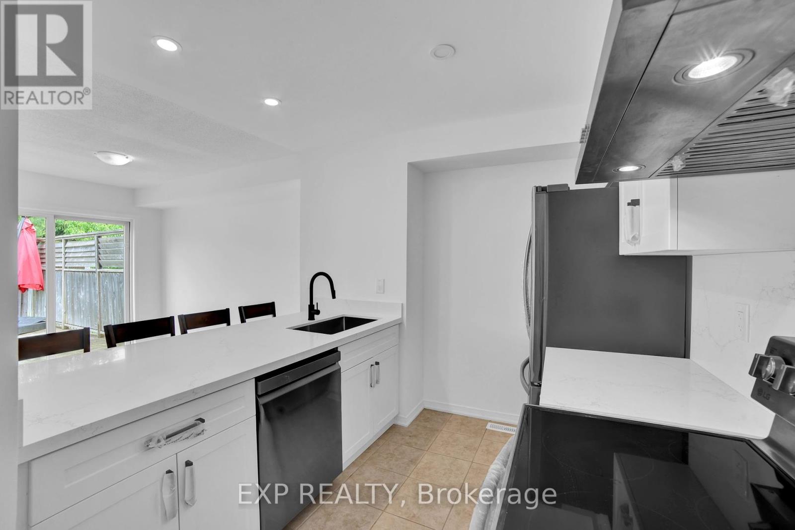 1436 Benson Street, Innisfil, Ontario  L9S 0C8 - Photo 13 - N12214943