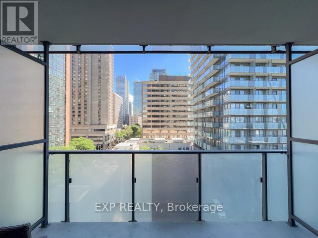 610 - 65 St. Mary Street, Toronto, Ontario  M5S 0A6 - Photo 11 - C12218133