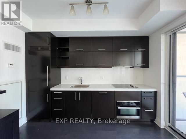 610 - 65 St. Mary Street, Toronto, Ontario  M5S 0A6 - Photo 4 - C12218133