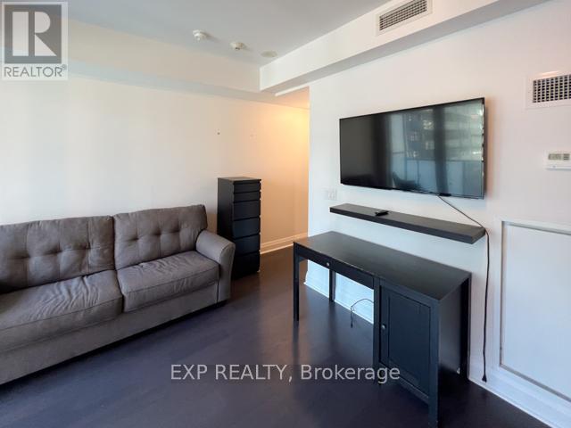 610 - 65 St. Mary Street, Toronto, Ontario  M5S 0A6 - Photo 6 - C12218133