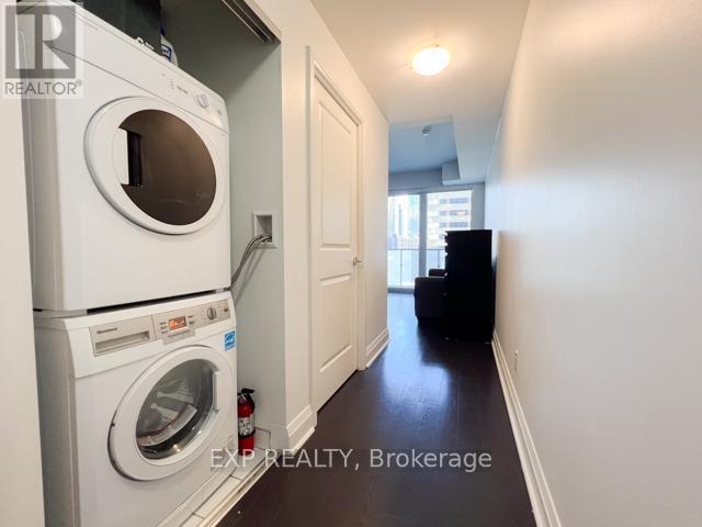 610 - 65 St. Mary Street, Toronto, Ontario  M5S 0A6 - Photo 9 - C12218133