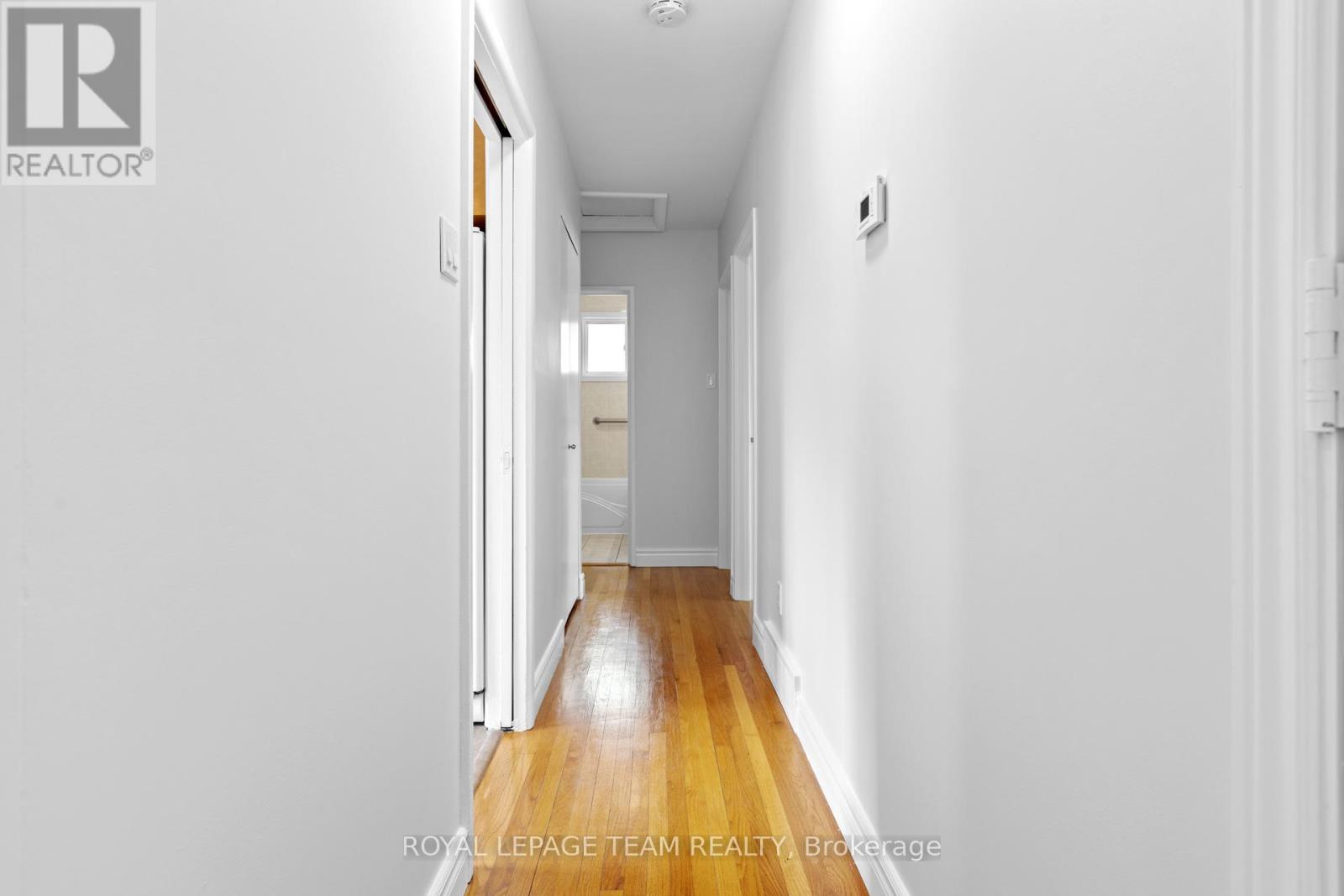 38 Largo Crescent, Ottawa, Ontario  K2G 3C7 - Photo 11 - X12218137