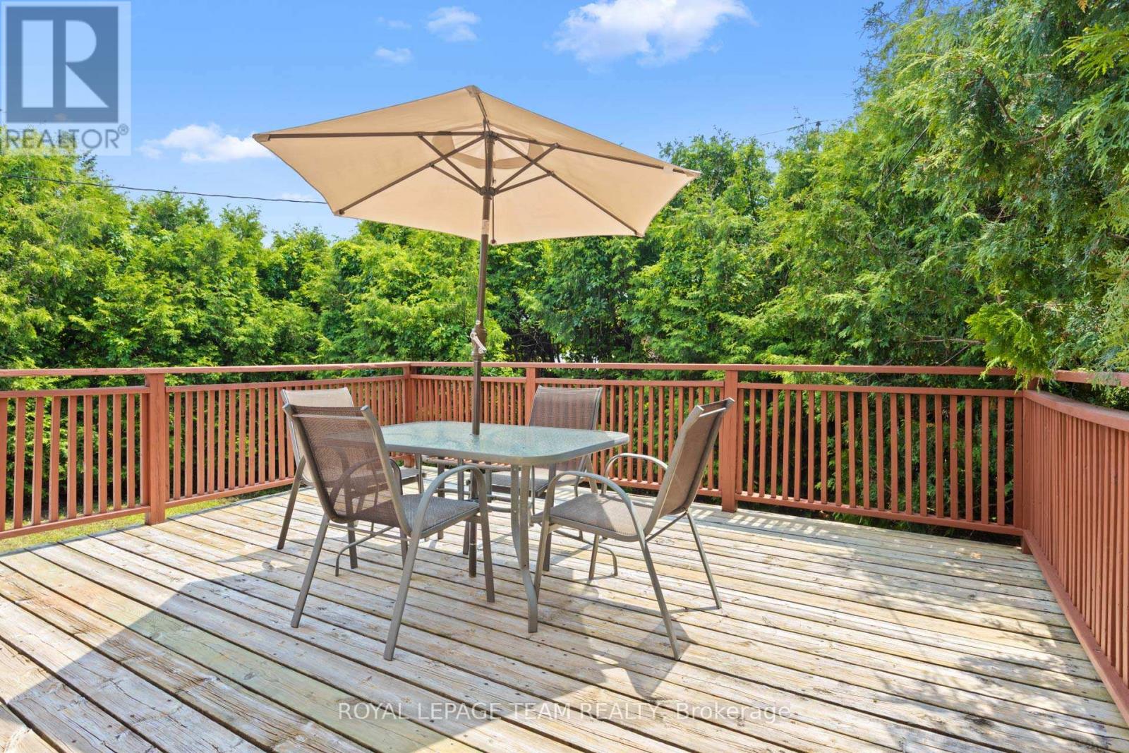 38 Largo Crescent, Ottawa, Ontario  K2G 3C7 - Photo 24 - X12218137