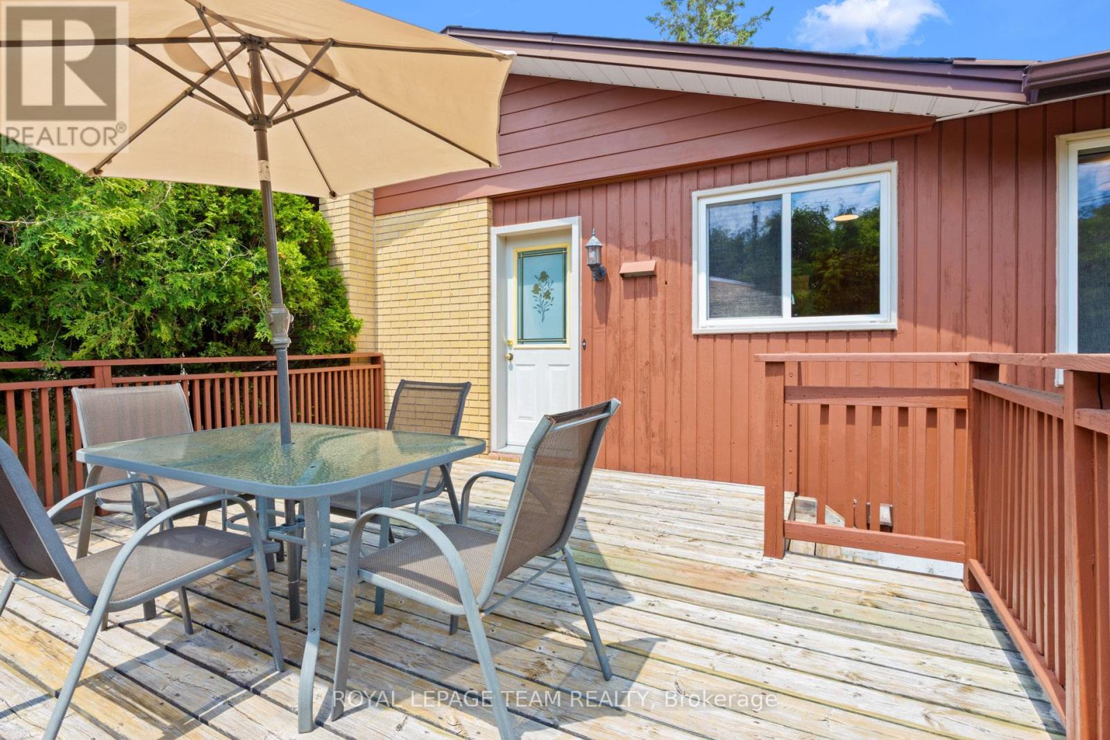 38 Largo Crescent, Ottawa, Ontario  K2G 3C7 - Photo 25 - X12218137