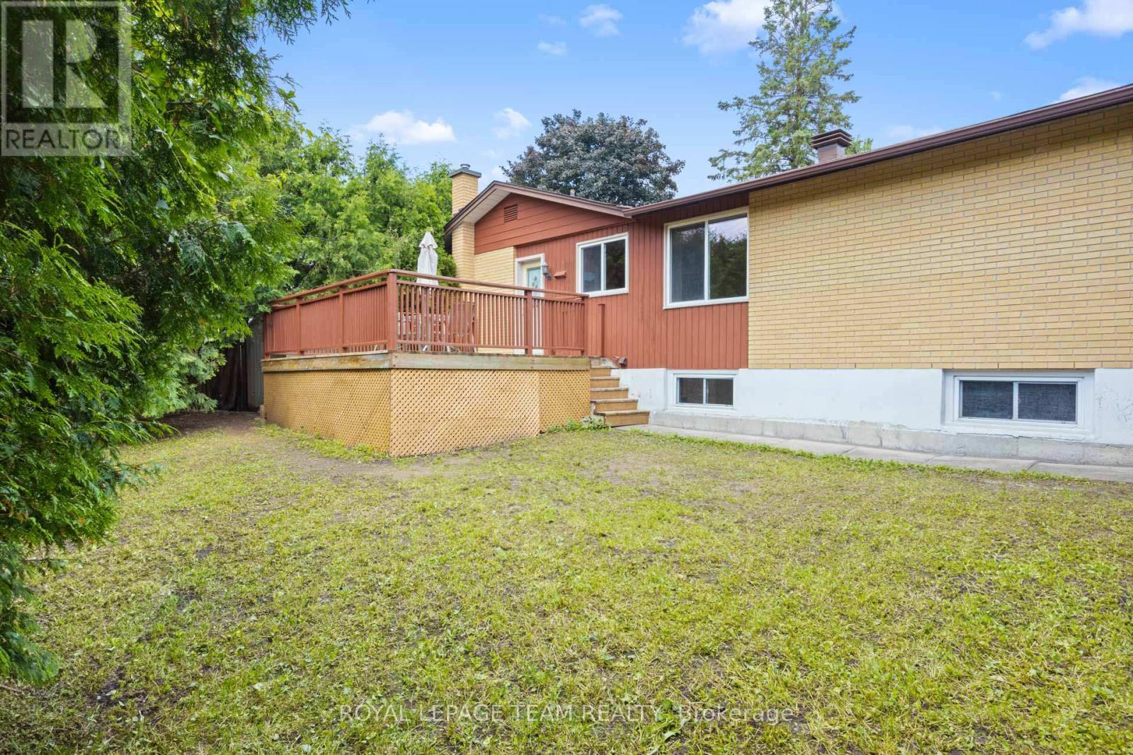 38 Largo Crescent, Ottawa, Ontario  K2G 3C7 - Photo 26 - X12218137
