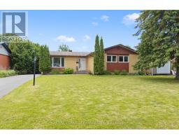 38 LARGO CRESCENT, Ottawa, Ontario