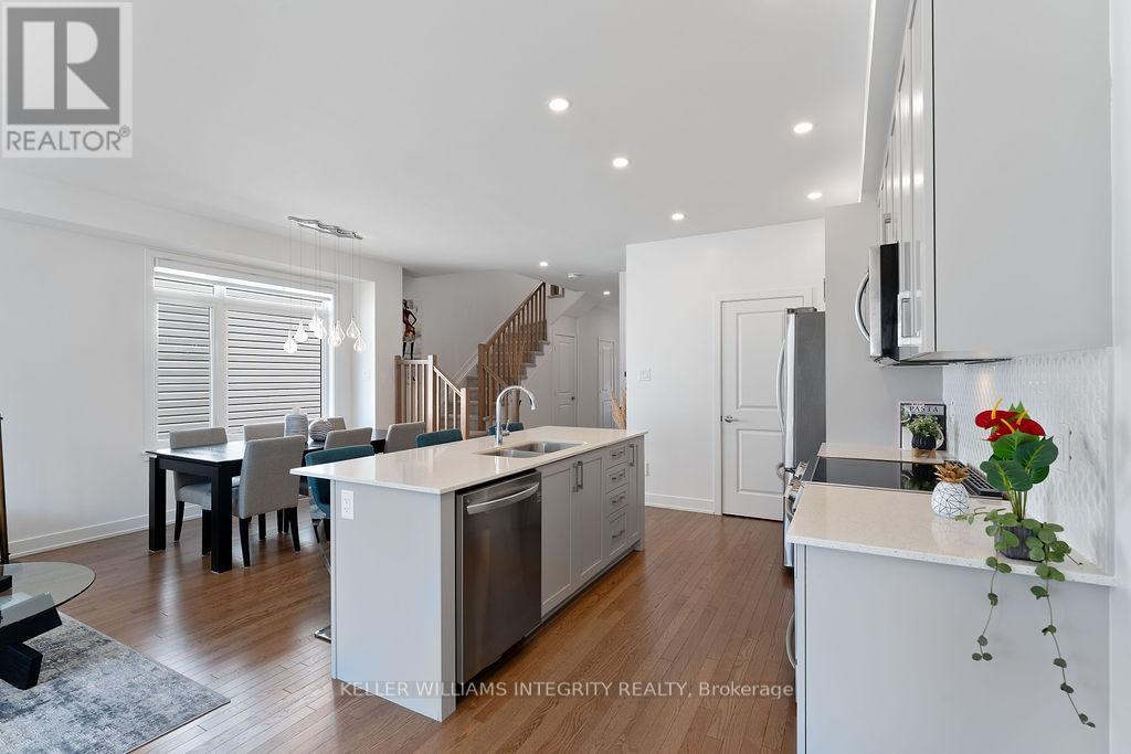 81 Heirloom Street, Ottawa, Ontario  K4M 0L2 - Photo 13 - X12218143