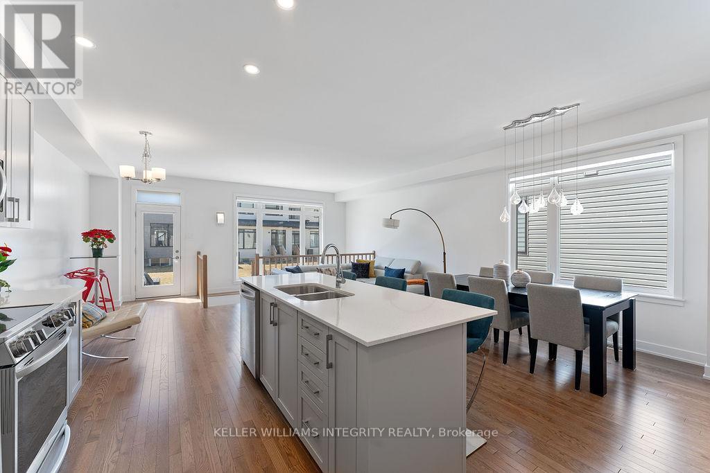 81 Heirloom Street, Ottawa, Ontario  K4M 0L2 - Photo 14 - X12218143
