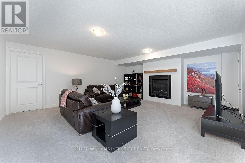 81 Heirloom Street, Ottawa, Ontario  K4M 0L2 - Photo 41 - X12218143