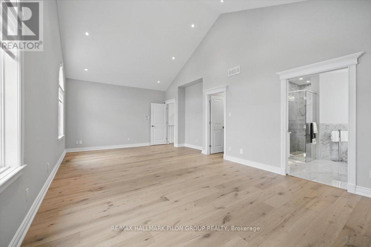 6373 Radisson Way, Ottawa, Ontario  K1C 2Z9 - Photo 25 - X12218172