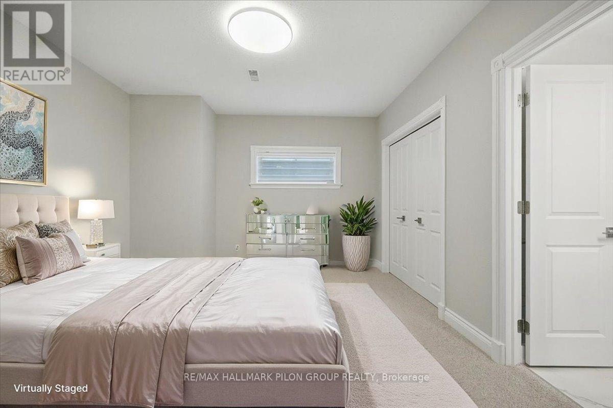 6373 Radisson Way, Ottawa, Ontario  K1C 2Z9 - Photo 32 - X12218172