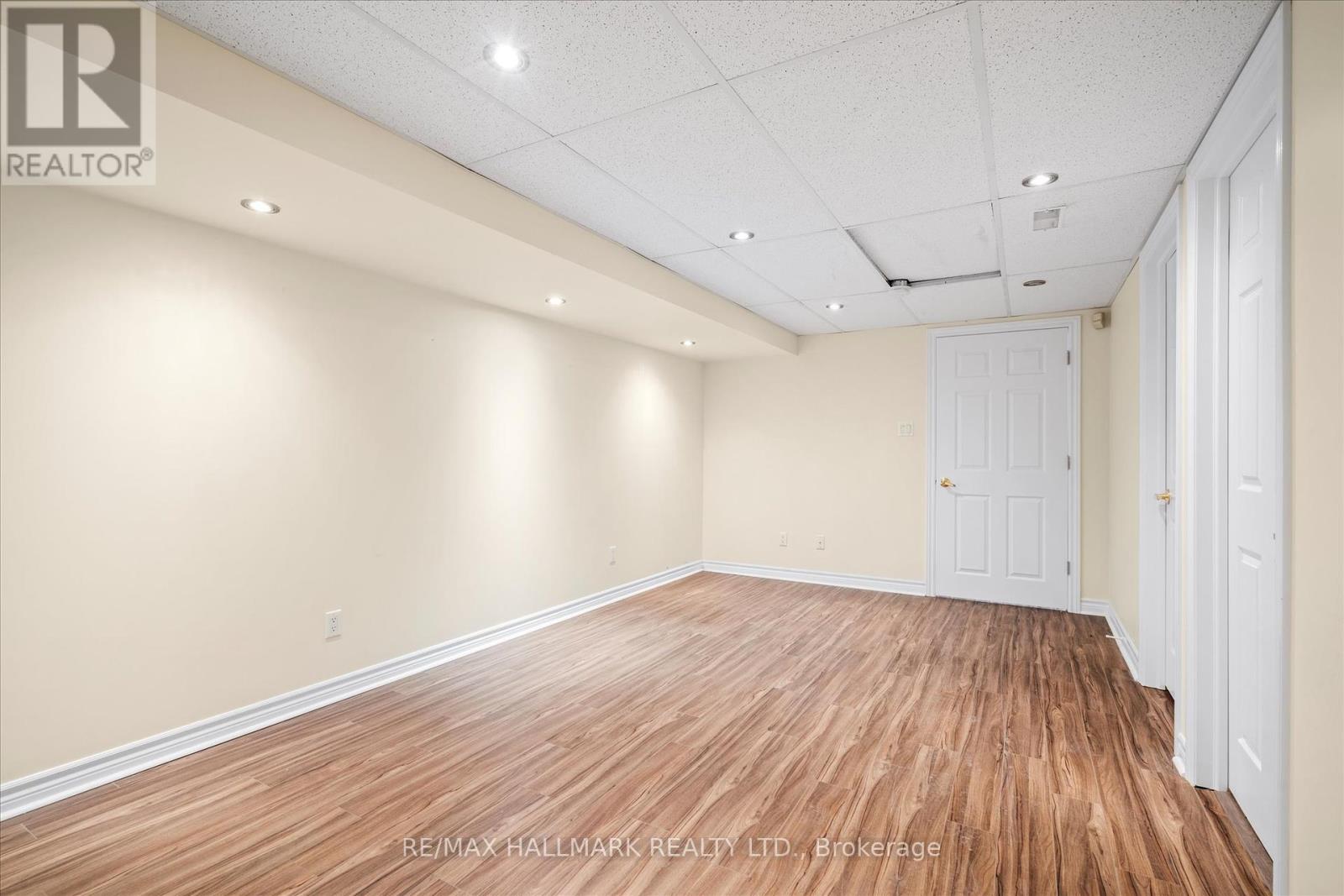 169 Carlaw Avenue, Toronto, Ontario  M4M 2R8 - Photo 16 - E12202435