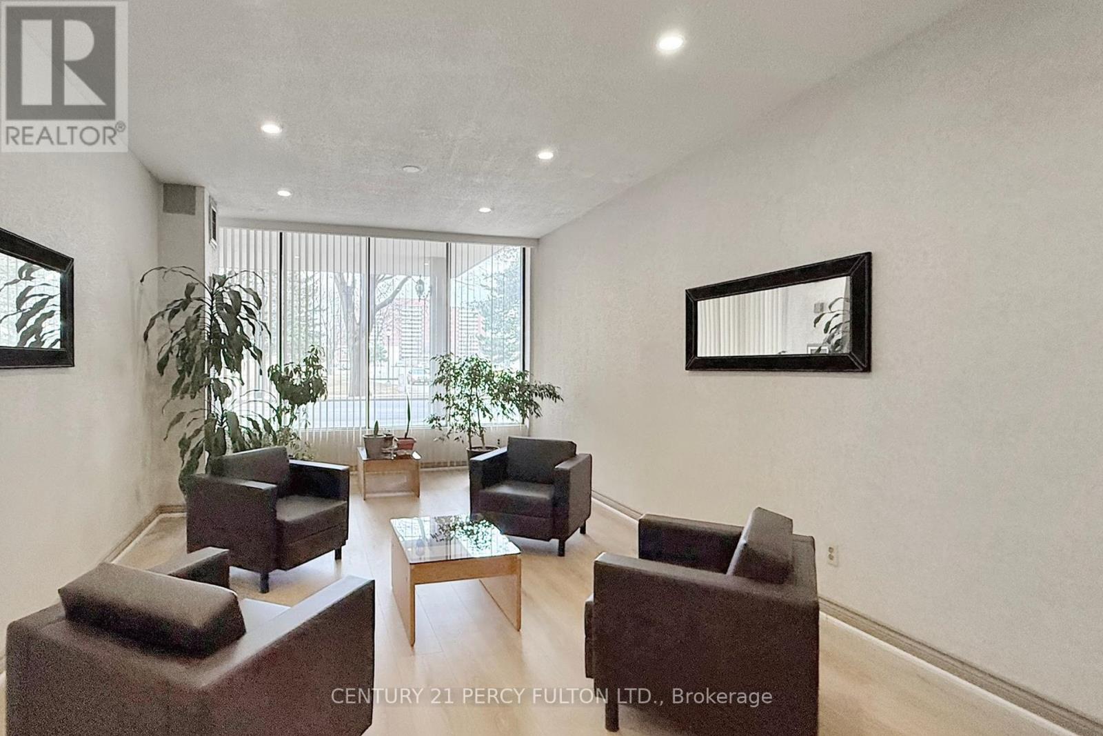 708 - 40 Bay Mills Boulevard, Toronto (Tam O'shanter-Sullivan), Ontario  M1T 3P5 - Photo 5 - E12216103