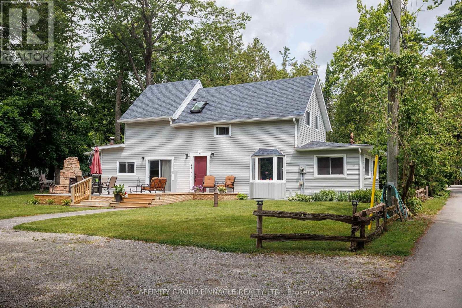 17 Second Street, Kawartha Lakes, Ontario  K0M 1N0 - Photo 9 - X12215643
