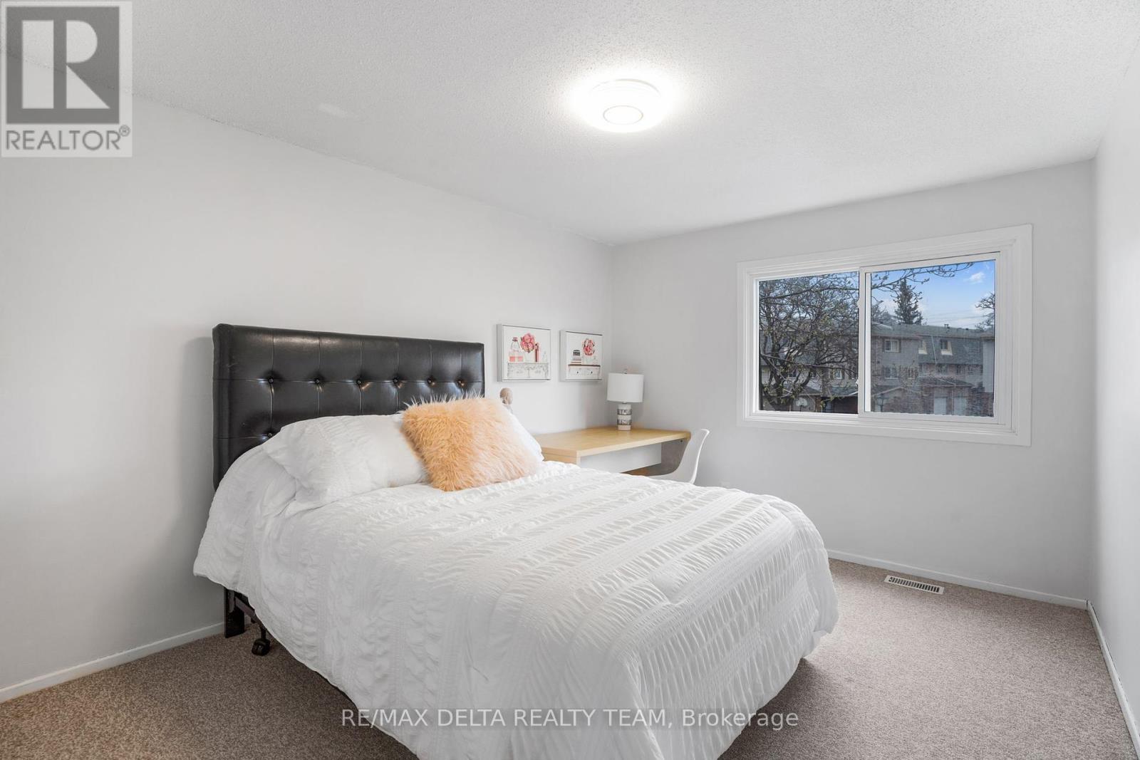 49 - 2115 Erinbrook Crescent, Ottawa, Ontario  K1B 4J5 - Photo 18 - X12120922