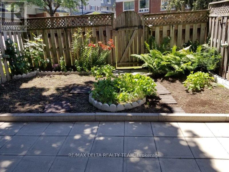 49 - 2115 Erinbrook Crescent, Ottawa, Ontario  K1B 4J5 - Photo 22 - X12120922
