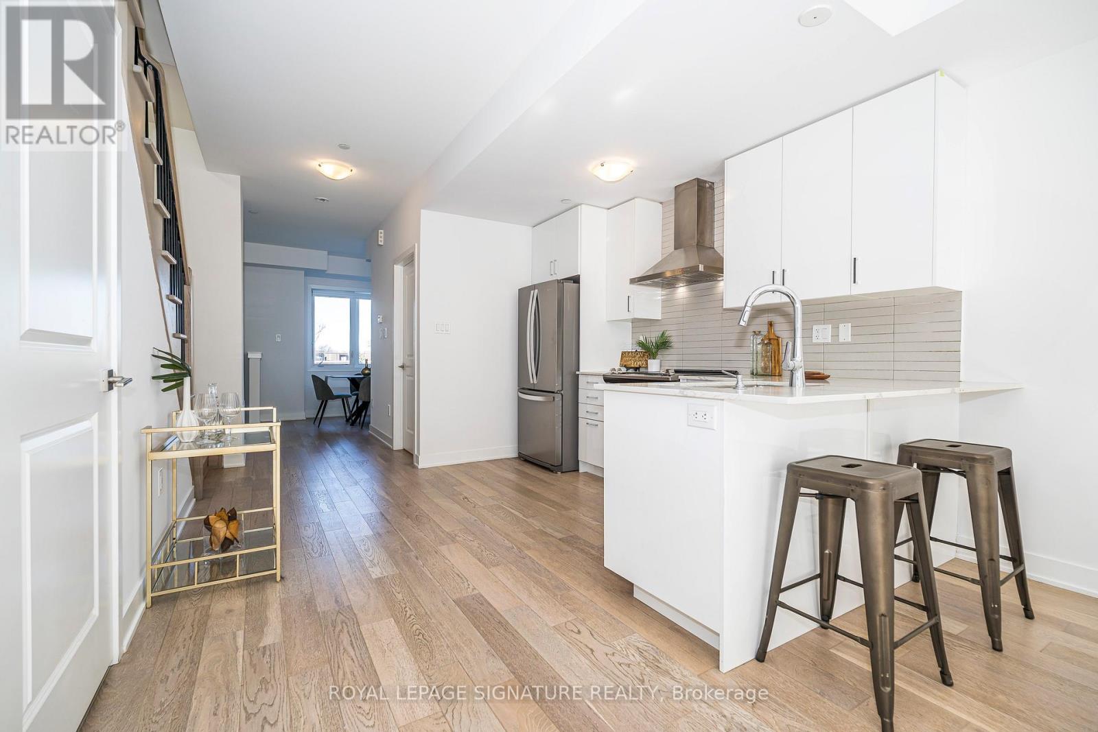 71 Frederick Tisdale Drive, Toronto, Ontario  M3K 0C5 - Photo 9 - W12215401