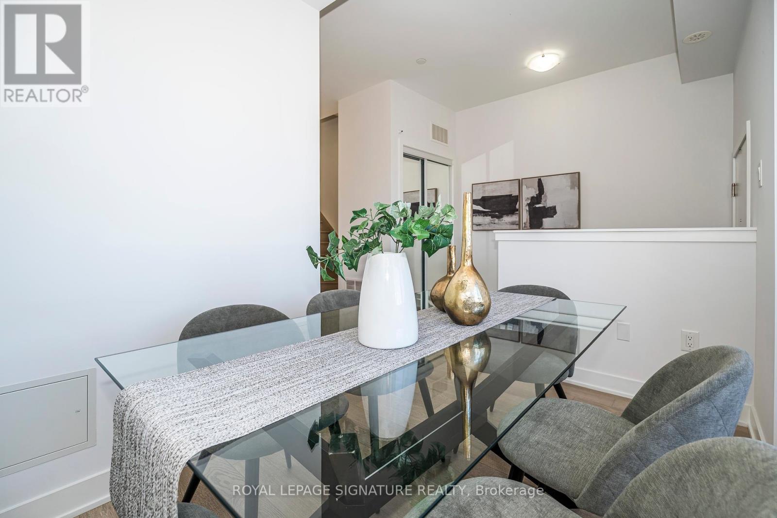 71 Frederick Tisdale Drive, Toronto, Ontario  M3K 0C5 - Photo 5 - W12215401