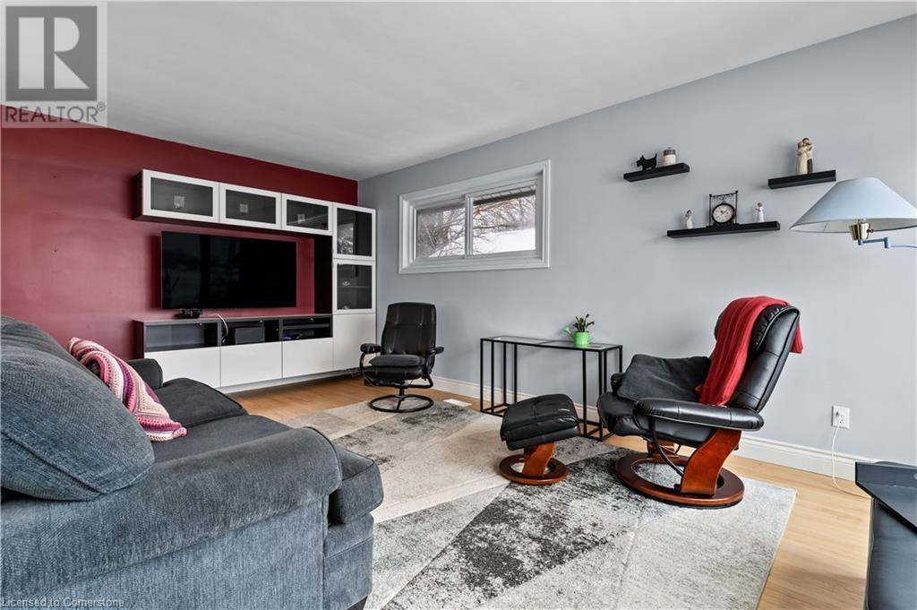 Property at 774 UPPER SHERMAN Avenue image 3
