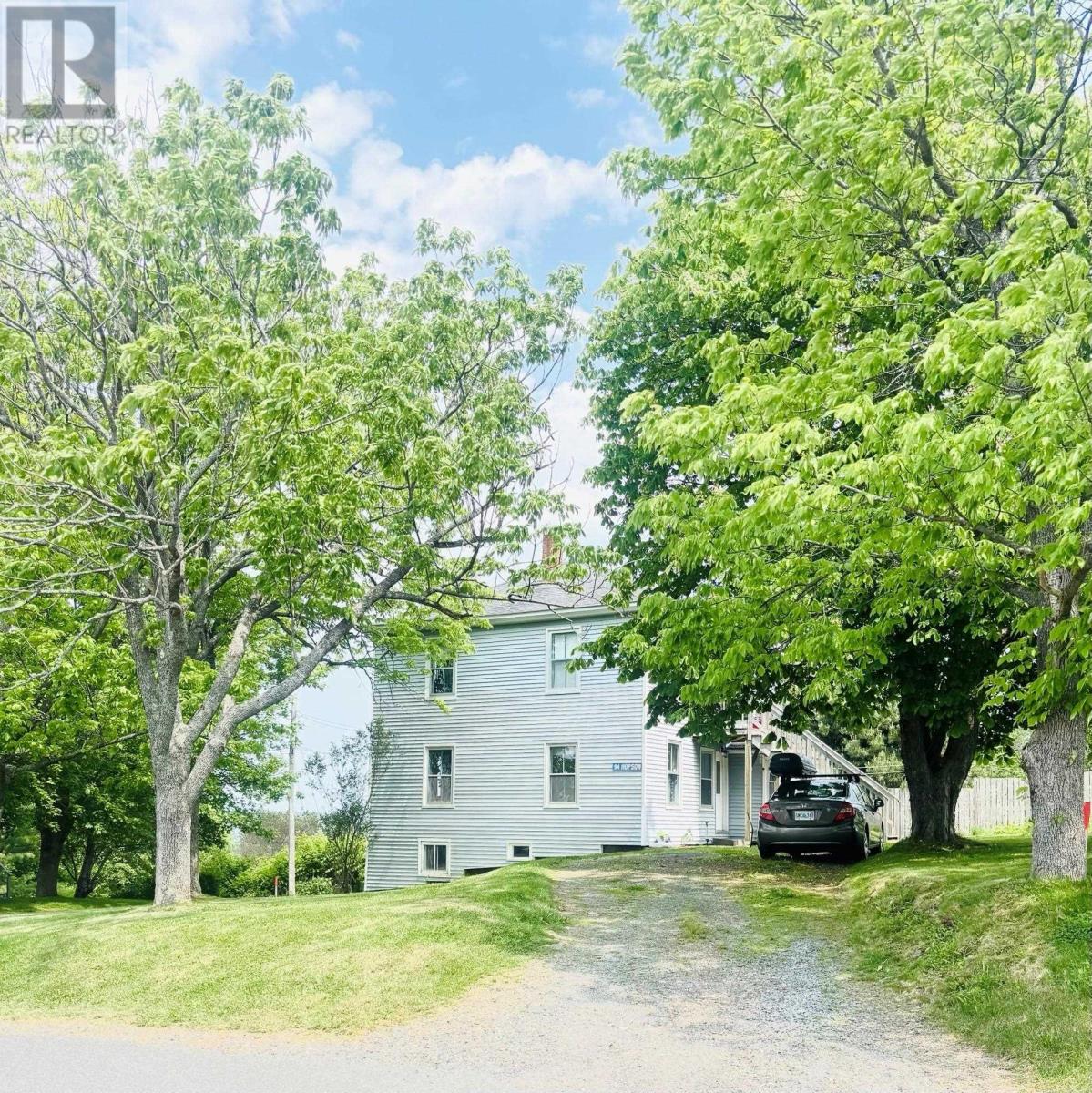 94 Hopson Street, Lunenburg, Nova Scotia  B0J 2C0 - Photo 1 - 202502724