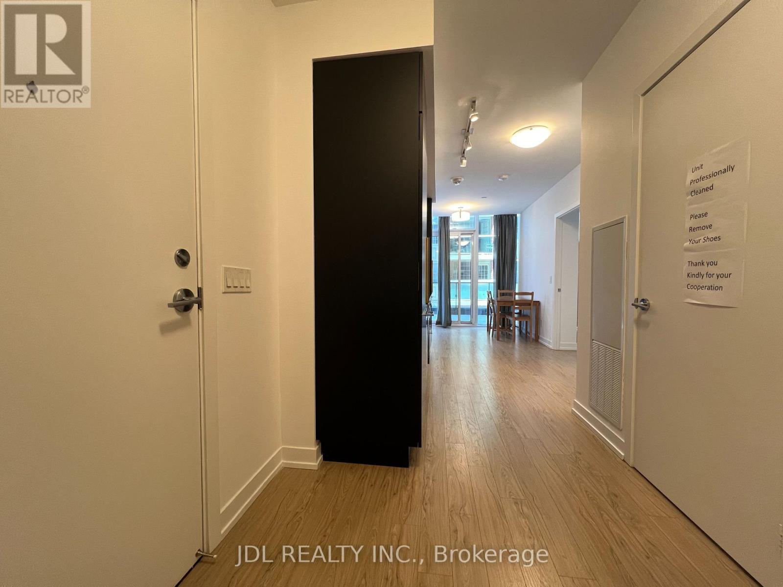 307 - 85 WOOD STREET, Toronto, Ontario