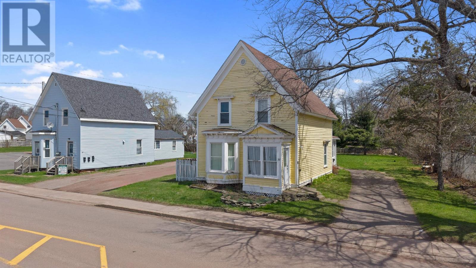 32 Albion Street, Amherst, Nova Scotia  B4H 2V5 - Photo 2 - 202510304