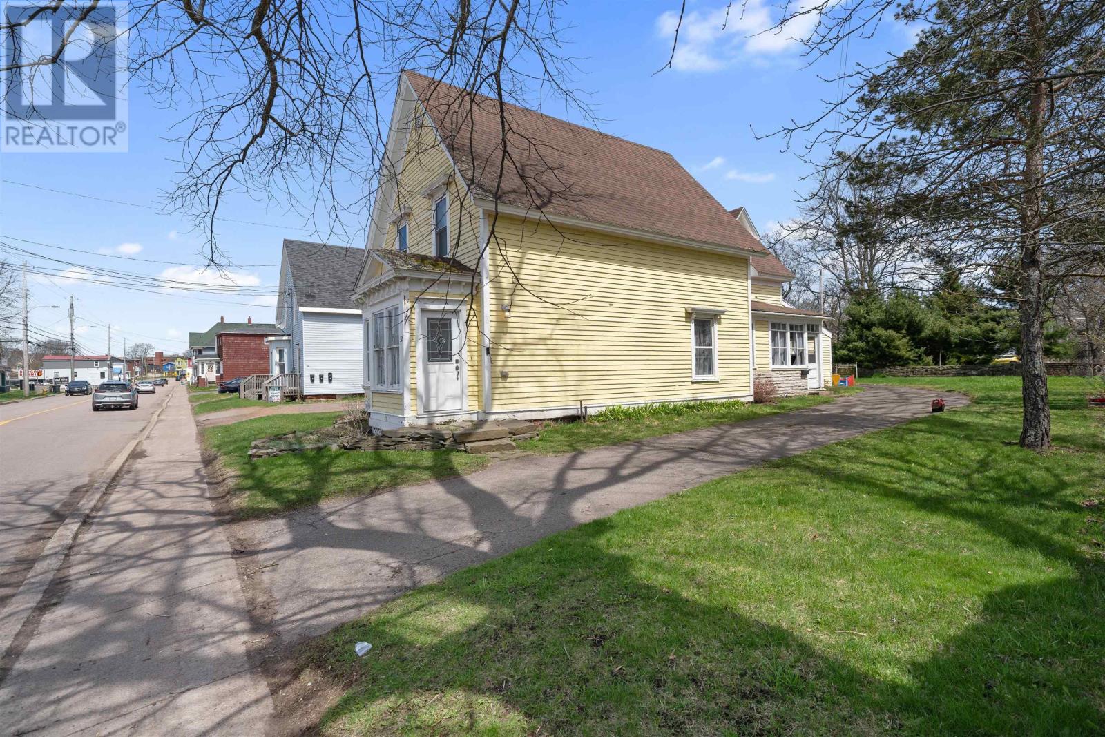 32 Albion Street, Amherst, Nova Scotia  B4H 2V5 - Photo 5 - 202510304