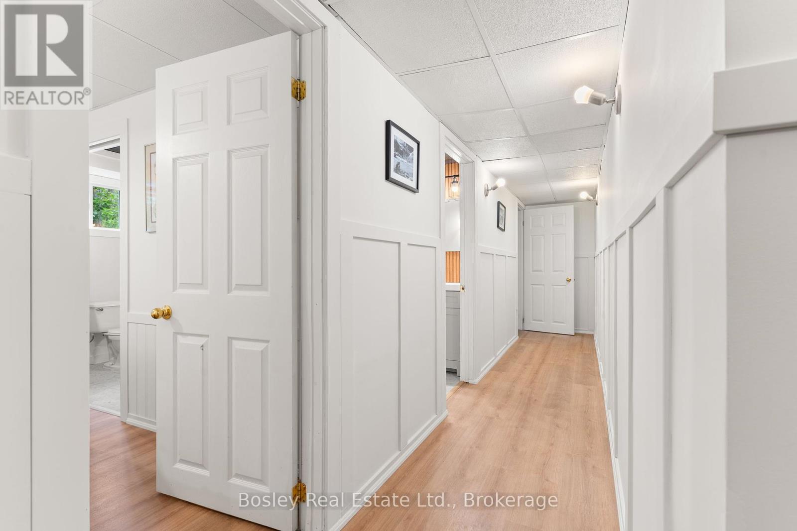 136 Maple Lane, Blue Mountains, Ontario  N0H 2E0 - Photo 34 - X12216195