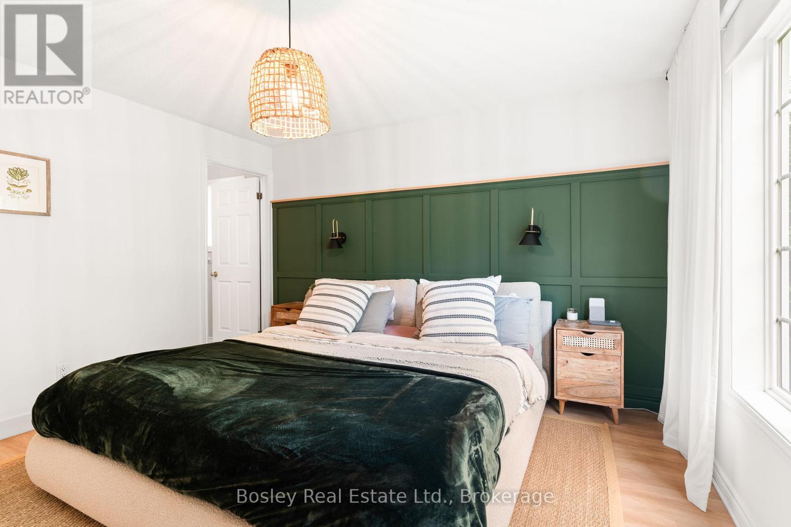 136 Maple Lane, Blue Mountains, Ontario  N0H 2E0 - Photo 24 - X12216195