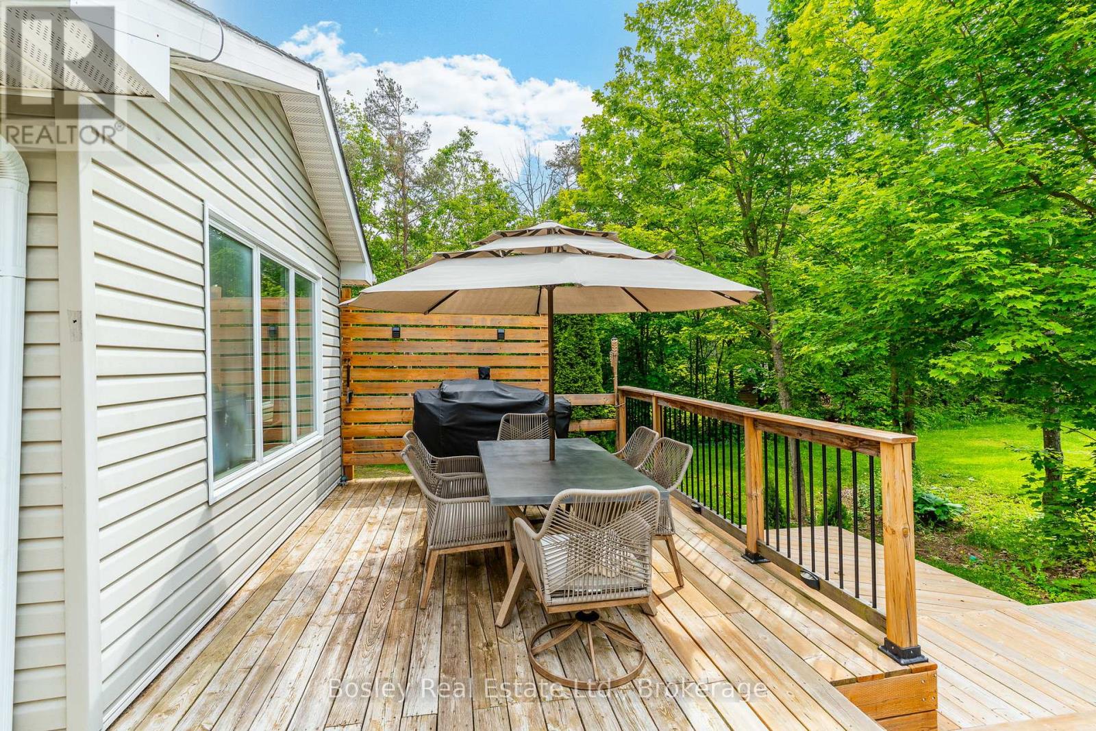 136 Maple Lane, Blue Mountains, Ontario  N0H 2E0 - Photo 19 - X12216195