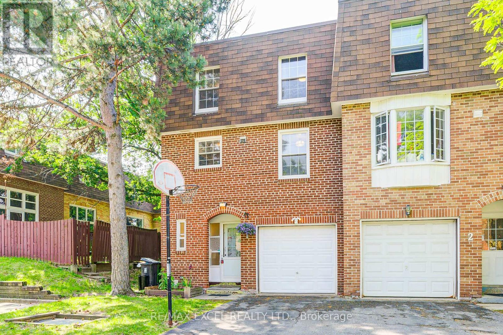 1 - 20 CROCKAMHILL DRIVE, Toronto, Ontario