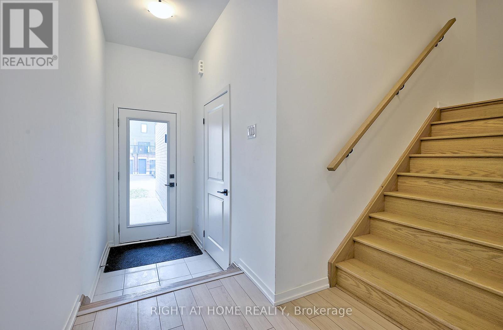 219 Monarch Avenue, Ajax, Ontario  L1S 7M3 - Photo 8 - E12218152