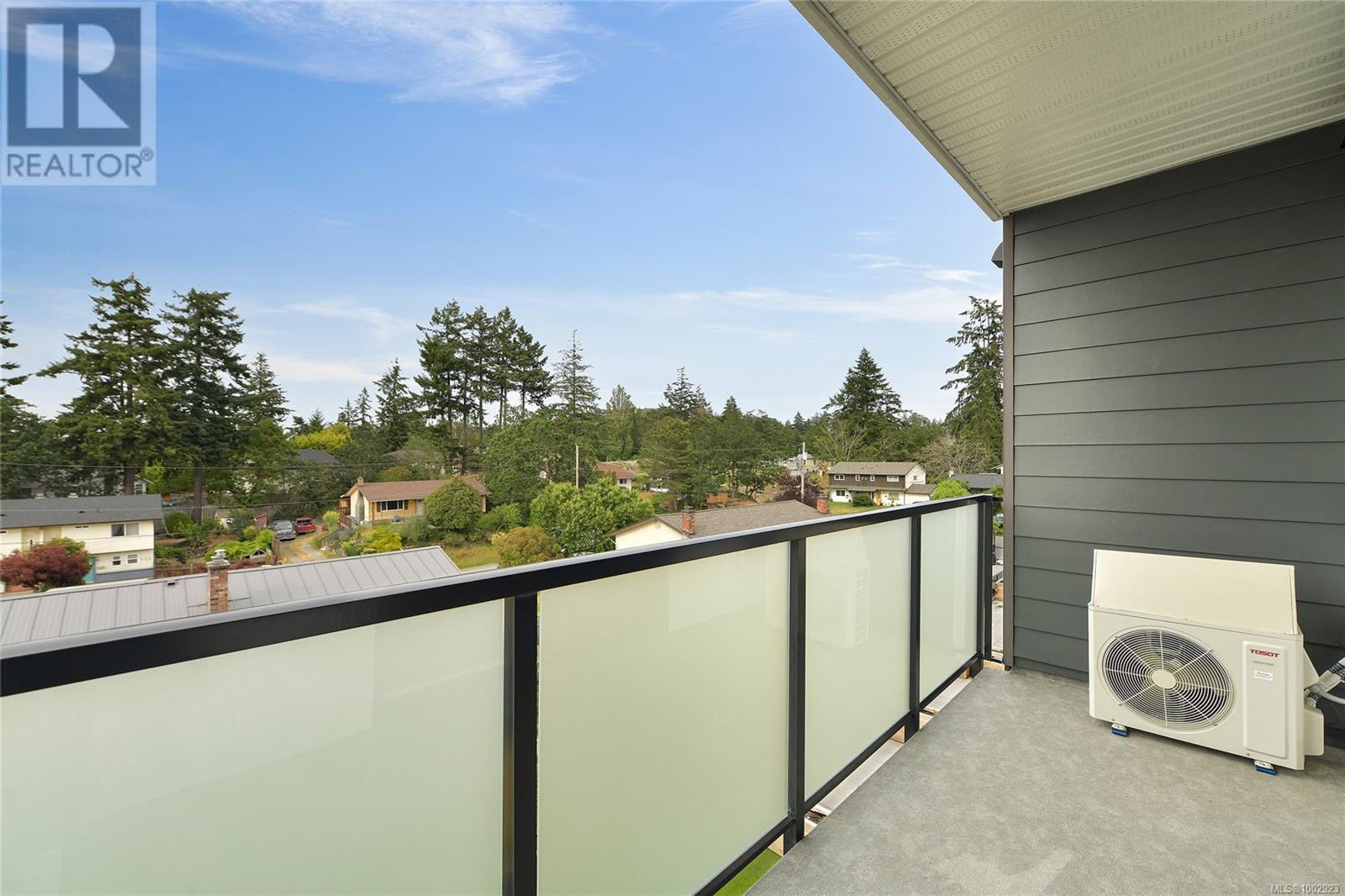 Property at 409 2629 Millstream Rd image 3