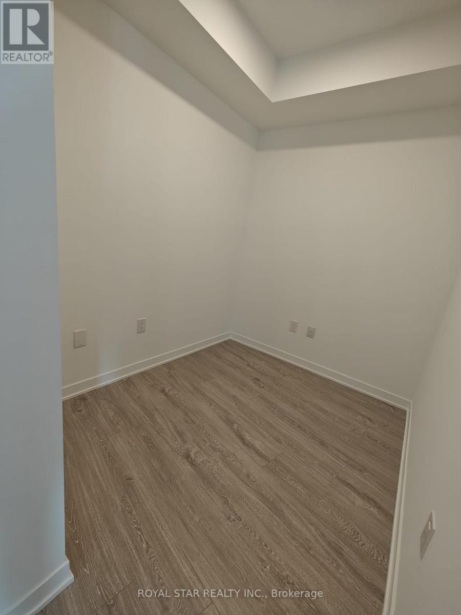 611 - 2495 Eglinton Avenue, Mississauga (Central Erin Mills), Ontario  L5M 2T2 - Photo 9 - W12214345