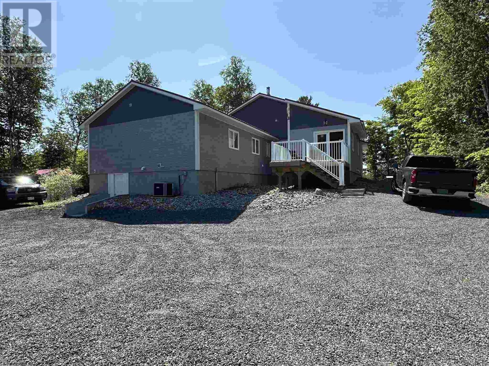 837 Stanrock Rd, Elliot Lake, Ontario  P5A 2S9 - Photo 2 - SM250829