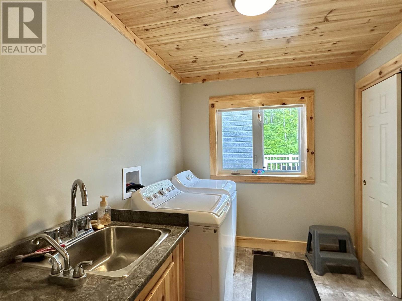 837 Stanrock Rd, Elliot Lake, Ontario  P5A 2S9 - Photo 28 - SM250829