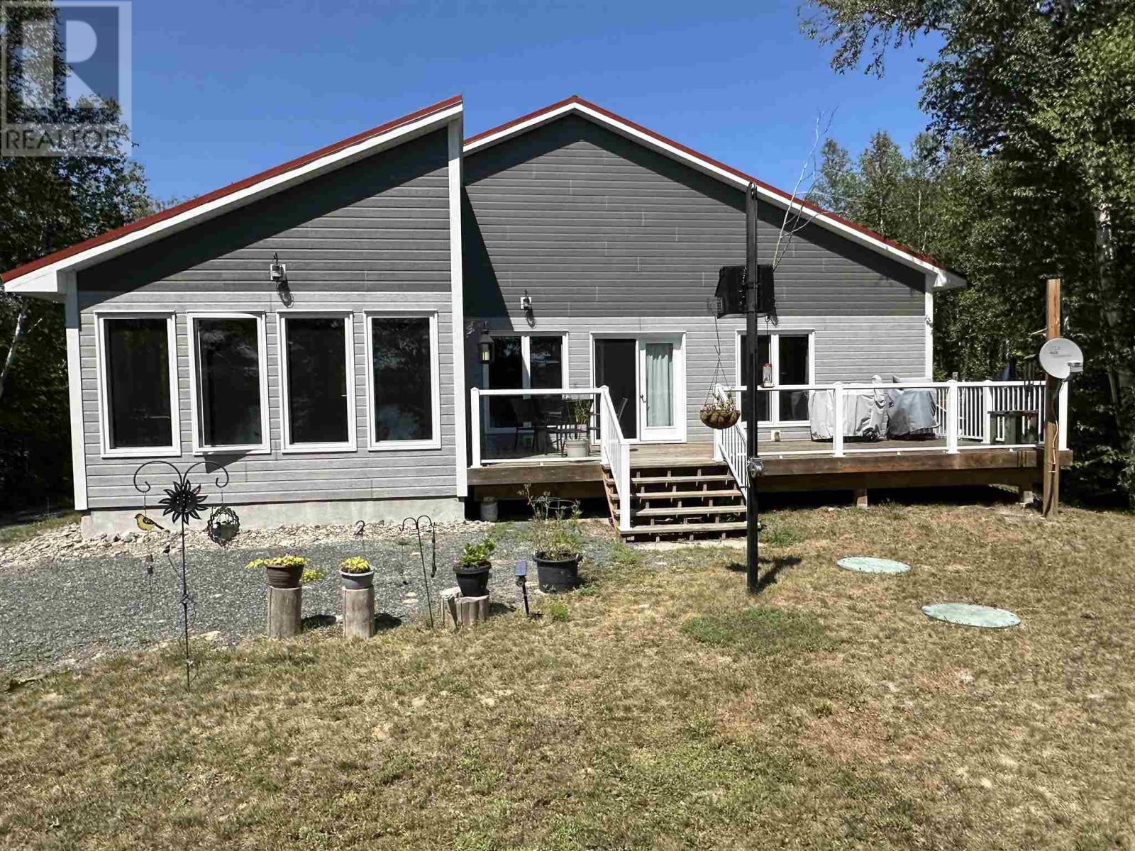 837 Stanrock Rd, Elliot Lake, Ontario  P5A 2S9 - Photo 3 - SM250829