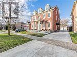 42 OATLANDS CRESCENT, Richmond Hill, Ontario