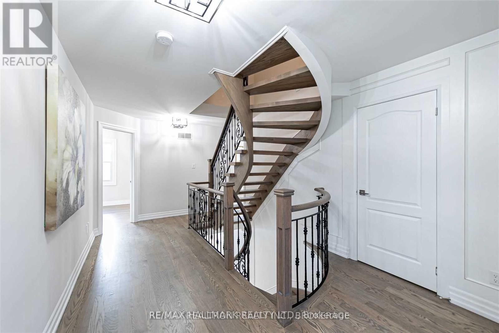 42 Oatlands Crescent, Richmond Hill, Ontario  L4C 9P2 - Photo 18 - N12218111