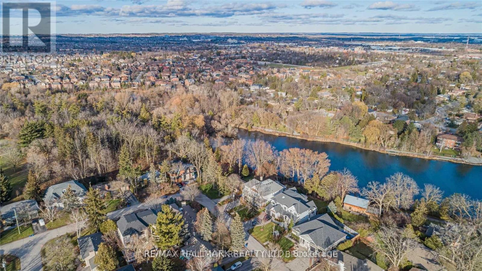 42 Oatlands Crescent, Richmond Hill, Ontario  L4C 9P2 - Photo 30 - N12218111