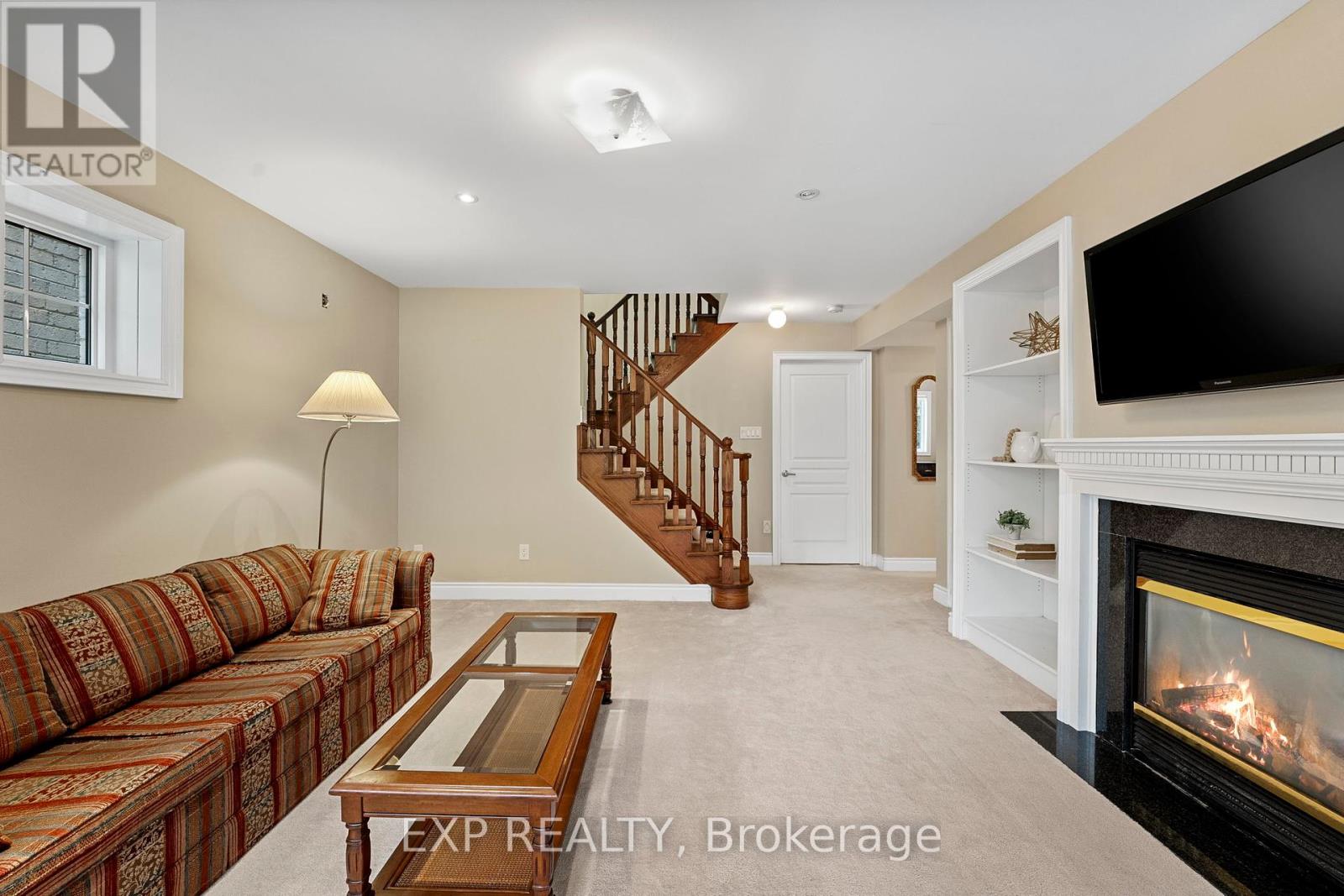 54 Stonecliffe Crescent, Aurora, Ontario  L4G 7Z6 - Photo 37 - N12218147