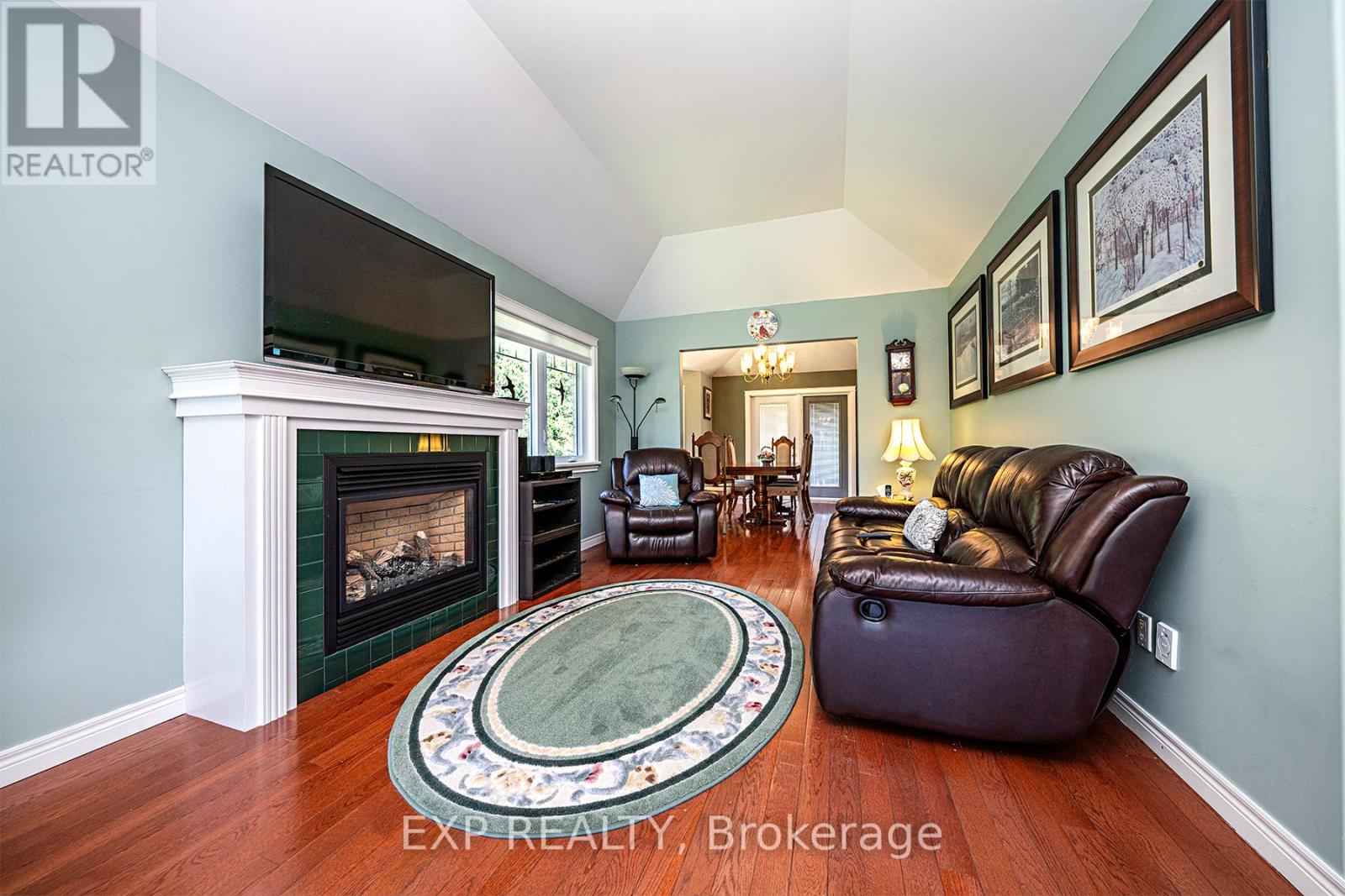 65 Alexander Boulevard, Georgina, Ontario  L0E 1L0 - Photo 8 - N12218170