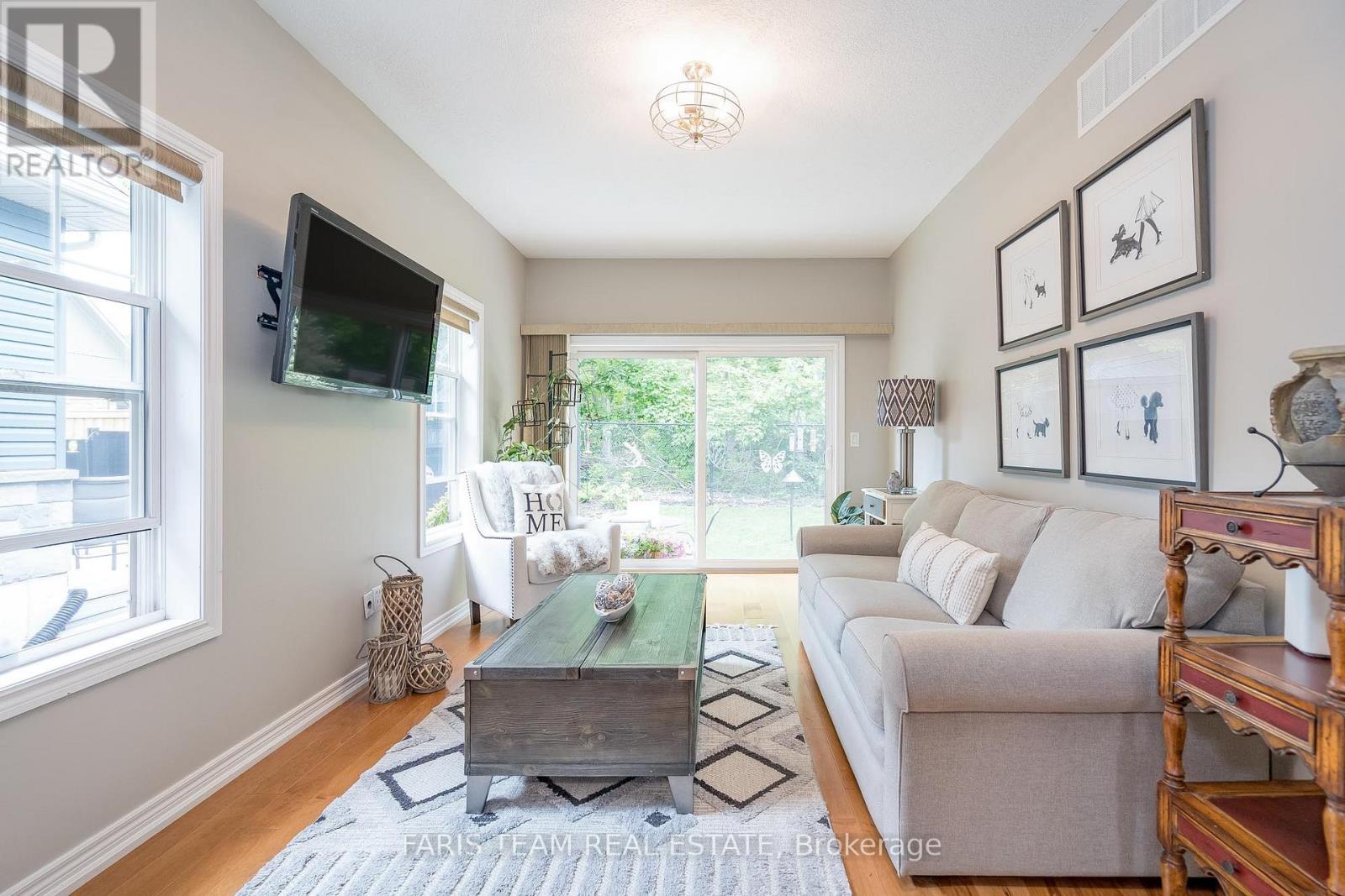 46 Isabella Drive, Orillia, Ontario  L3V 0E2 - Photo 7 - S12218120
