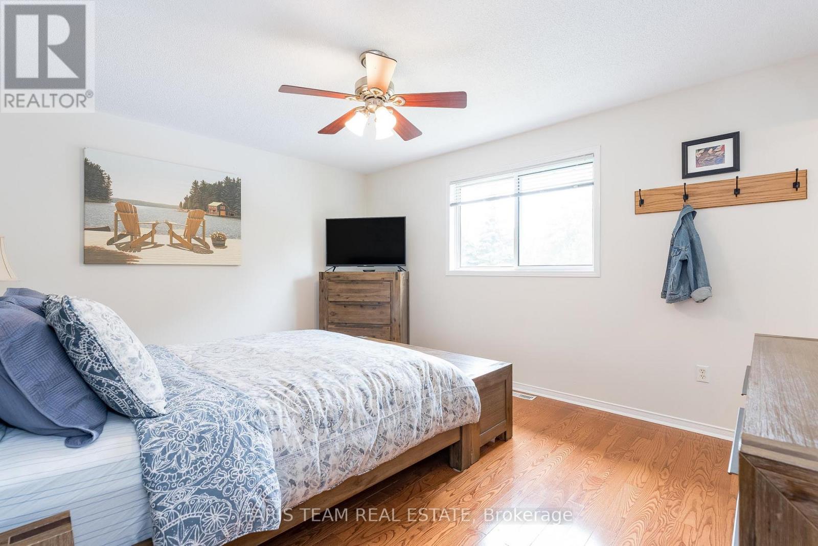 302 Cox Mill Road, Barrie, Ontario  L4N 8V3 - Photo 11 - S12218163