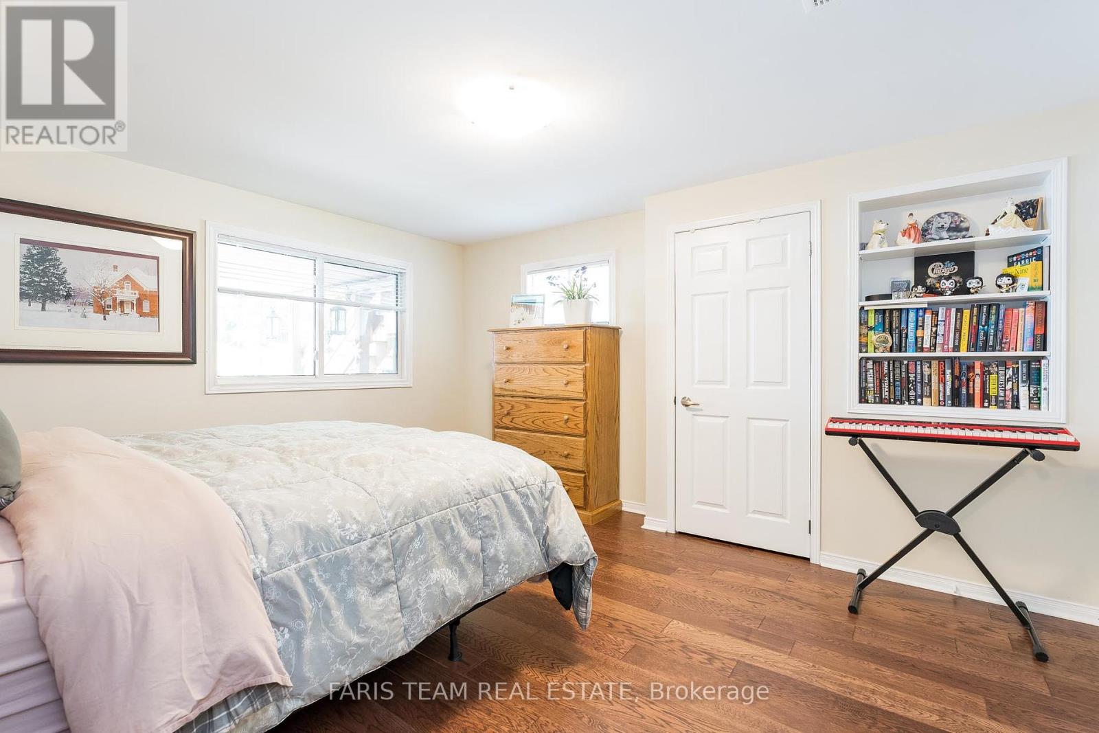302 Cox Mill Road, Barrie, Ontario  L4N 8V3 - Photo 21 - S12218163