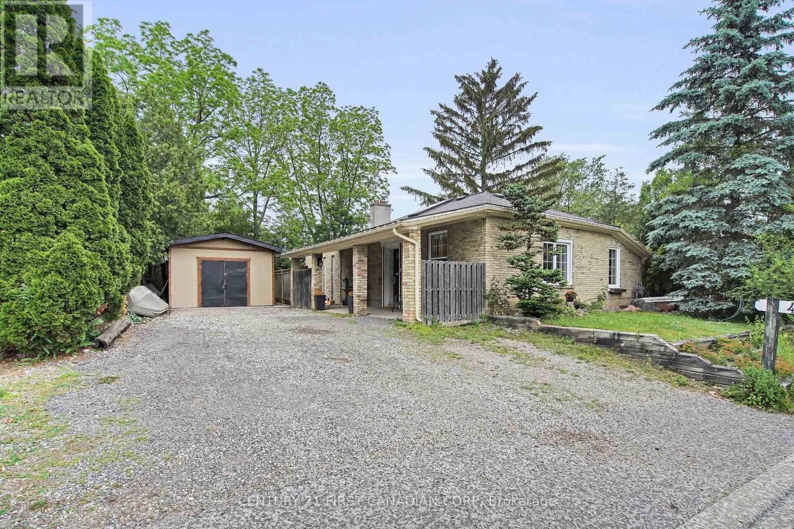 425 OLD WONDERLAND ROAD, London South, Ontario