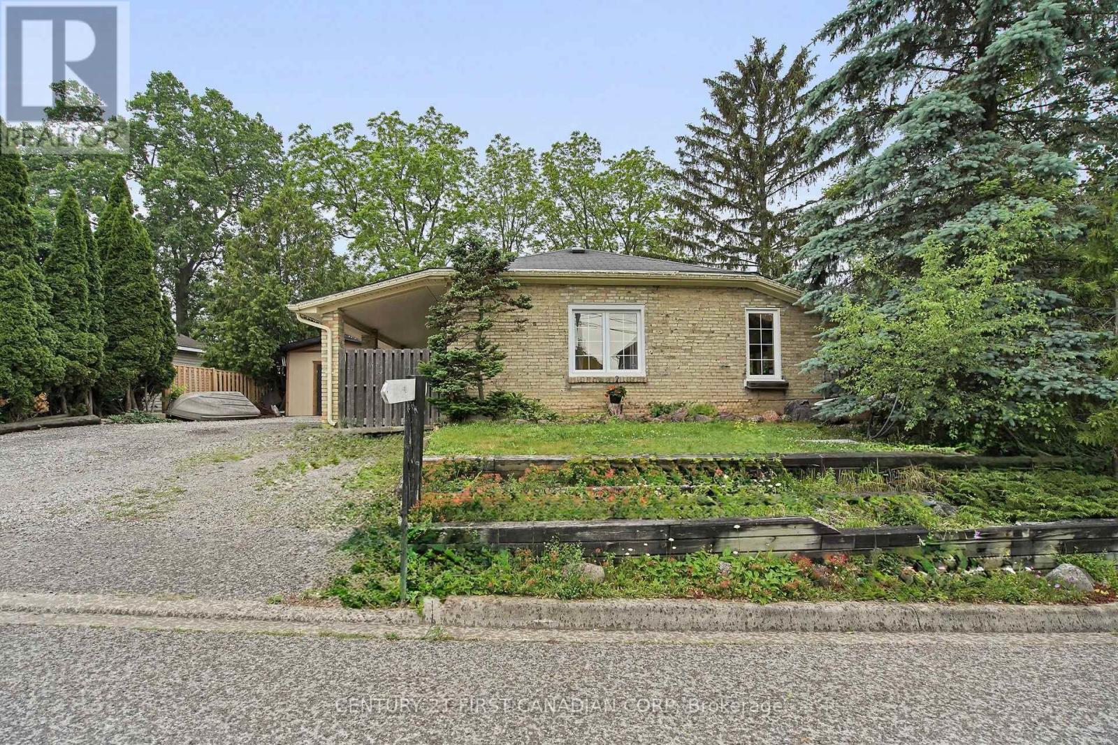425 Old Wonderland Road, London South (South N), Ontario  N6K 3R1 - Photo 2 - X12218245